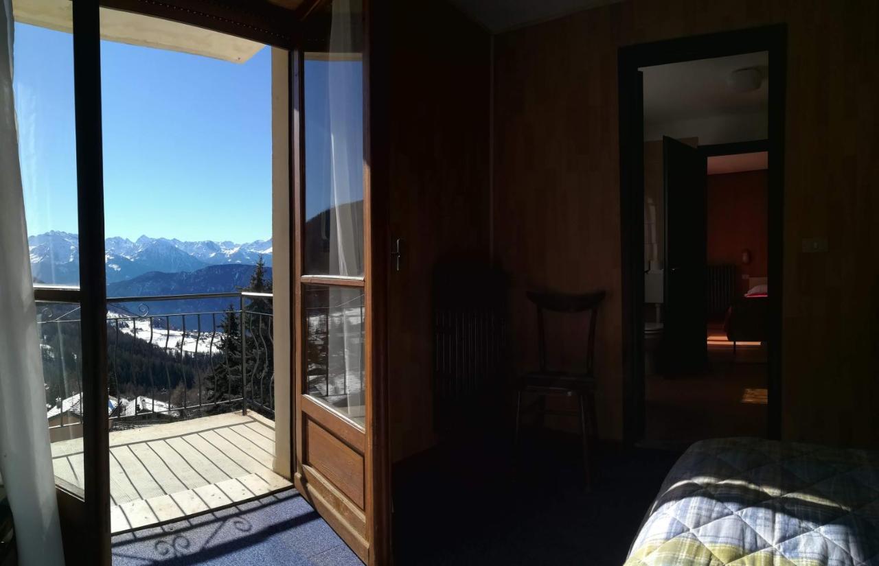 Hotel Miravidi Ла Магделен Екстериор снимка